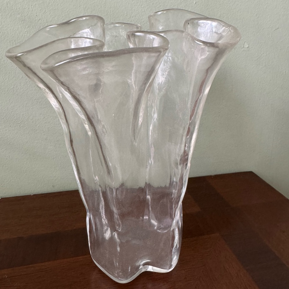 Elegant Clear Glass Vase